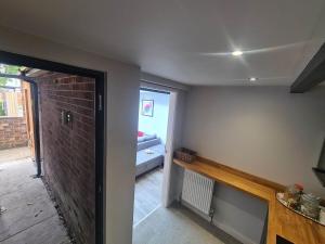 Glass roofed, private, romantic nook in Headingley