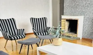 Granne med Kiruna Kyrka finns möblerat boende på 5 rum och kök - 尤卡斯耶尔维