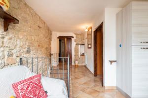 Superior One-Bedroom Apartment