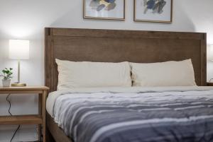 Shadyside, Pittsburgh !F Modern and Bright Private Bedroom with Shared Bathroom