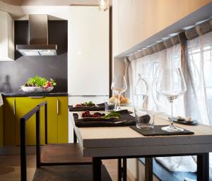 Luxury Design Apartment Downtown - FREE PARKING