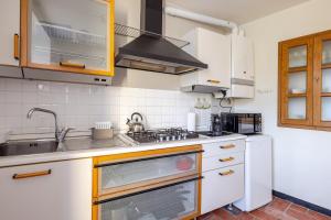 Quiet and Cozy home with Wi-Fi CASA PREARINO