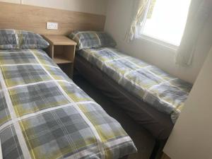 2 Bed-Sleeps 6 -Patio-Parking-Pet Friendly