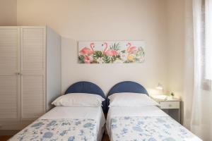 Super-equipped modern apartment - 700 meters from the sea