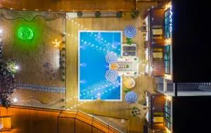 PATIO poolvilla - Chŏngnae-dong