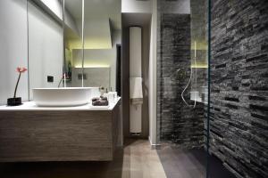 Luxury Design Apartment Downtown - FREE PARKING