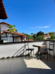 Suites em Condominio com Piscina 150 mt Manguinhos