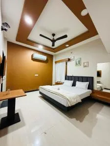 Hotel Vrinda Maheshwar - Maheshwar