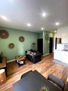 Appartements Industrial cocoon - Appartement Calme entre Lyon et Saint Etienne : photos des chambres
