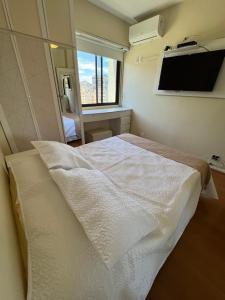 Leblon Inn Amazing Flat com Piscina, Sauna, Academia, Arrumação diária e Garagem