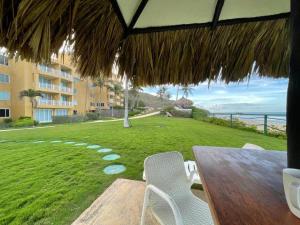 Beachfront Apartment - Terrazas de Cimarrón, Margarita