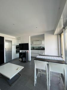 Luxueux appartement 2 chambres, vue mer