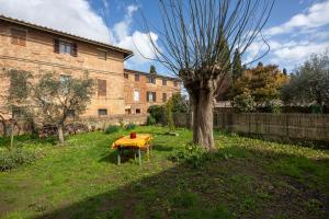 Tipica casa nelle Crete Senesi