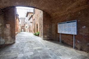 Tipica casa nelle Crete Senesi