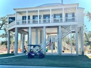 Bay Breeze Retreat - Diamondhead