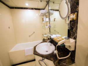 The Orchid Hotel Mumbai Vile Parle