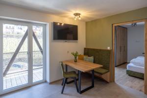 One-Bedroom Apartment with Terrace