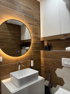 4SeasonsGea , Studio Apartment In Heart Of Tirana