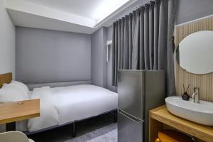 Phòng Tiêu Chuẩn Giường Đôi (Standard Double Room)