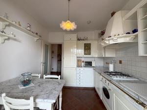 Affitto Turistico Via Bonomea 219-1