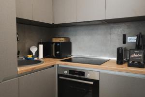 FOUR Seasons by DISTRICT