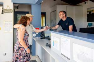 Campings Camping 4 etoiles - Piscine - eebifg : photos des chambres
