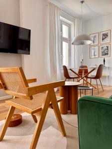 all for Sophie apartments - Bezpłatny Parking & Palarnia Kawy w historycznej kamienicy - Free Parking & Art and Coffee in historic building