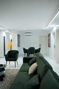 Nest Luxury Apartment - Oke Ogun