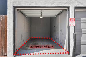 Mission Beach Escape Near Ocean and Bay with Private Balcony BBQ and Garage Parking