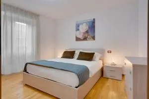 Centro Cormons - 3 Camere Letto & Balcone Privato - 卡帕瑞瓦德尔弗留利