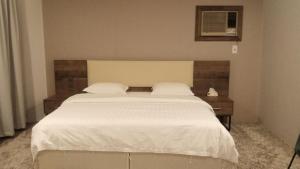 اعالي للشقق المخدومه