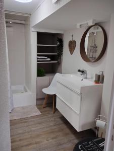 Appartements Charmants studios Le Nid de Lou et Le Cocon de Theo a Rosheim : photos des chambres
