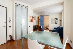 Via dei Fabbri Michelangelo Apartment - Central Milan - Milan-Cortina 2026 Olympics - Milan Design Week 2026