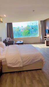 اعالي للشقق المخدومه