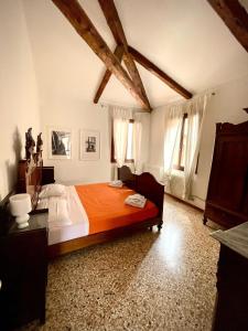 Ve-nice Suite Giuffa C4834