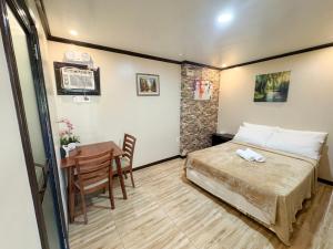 Nazarene Apartelle -R5