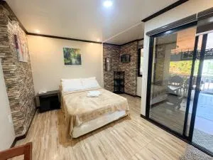 Nazarene Apartelle -R5 - Magamomo