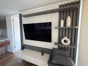 HOM I Lujoso y Comodo Depto 1D1B en Las Condes