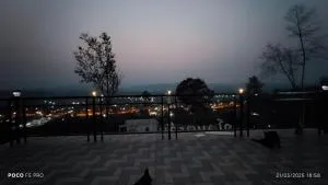 ภูโอบตะวันรีสอร์ต - Phu Oab Tawan Resort - 浦阿