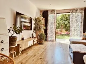 Appartement F4 avec jardin à deux pas de la mer - Partine