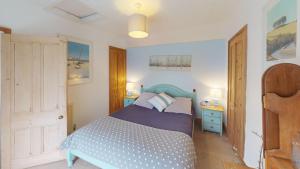 Hayle Saffron Cottage 2 Bedrooms