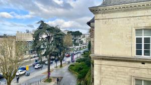 Grand studio rénové avec goût au coeur dAngers, Centre des Congrès