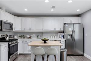 5 Units allows 26 guests plus Heated Pool Option and Spa