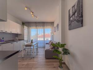Vittorio Veneto Apartments - Modern and Central