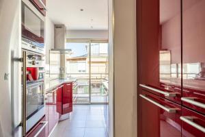 Latour Maubourg 20 by Halldis