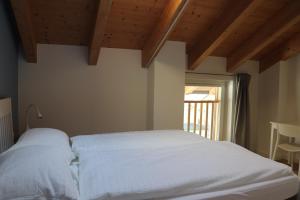 Casa Dusinei Blue & Green