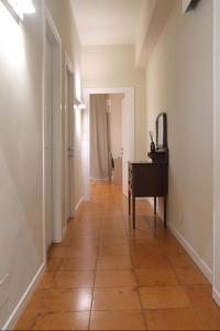 APPARTAMENTO LAVINIO - Spacious, bright, and thoroughly outfitted with modern amenities - just 150 m from the sea