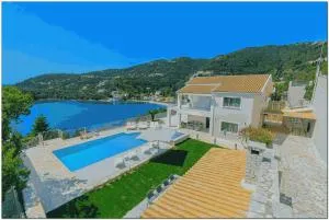 Eleni Home w nice view AC, BBQ - Agnítsini