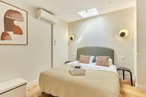 Apartment Pantheon Nôtre Dame by Studio prestige