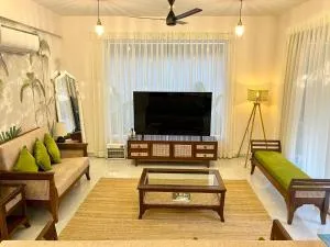 The Green Door Villa Varca Beach with Private pool - Chandor